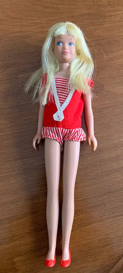 1960’s Skipper doll, hat box, clothes & accessories, View more