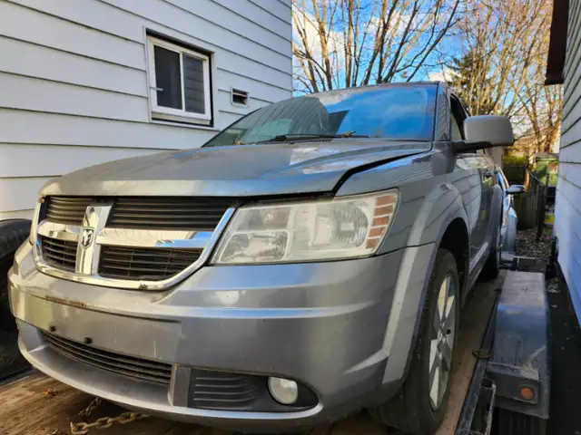 $ Cash For Your Scrap Vehicle - Picked Up At Your Location in Towing & Scrap Removal in St. Catharines - Image 4