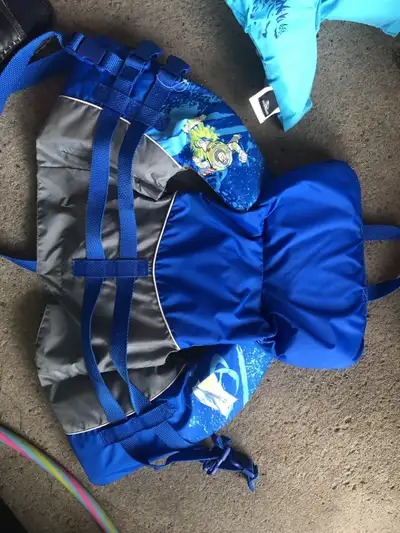 Floating aid for kids (gilet pour nager), View more