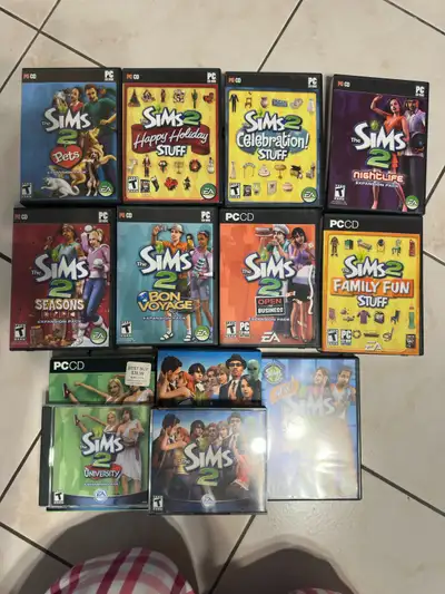 Original Sims 2 game with expansion packs All disks are there University Apartment life Family Fun S...