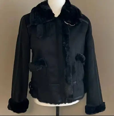 Brand new with tags , beautiful and warm. Size XL. Cash and pickup only please.