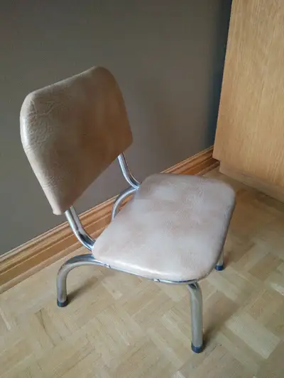 Chaise enfant années 1960 et chaise de jardin 1950 antiquités, View more