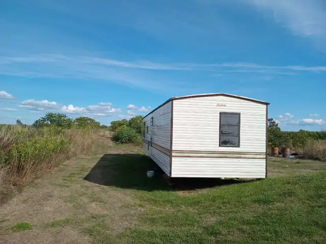 36'x12 trailer in Other in Kawartha Lakes - Image 2