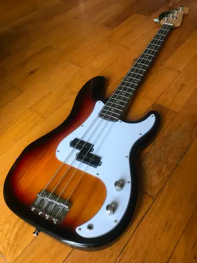 P-BASS GUITAR, View more