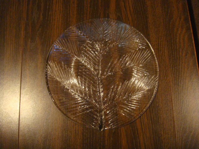 Crystal Cake Plate in Kitchen & Dining Wares in Edmonton - Image 2