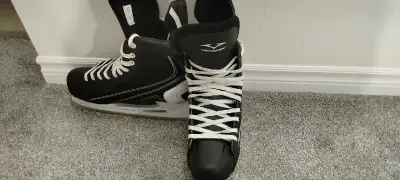 Vic hockey Shoes, View more