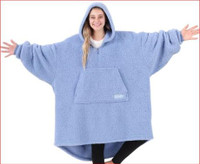 NEW The Comfy Teddy Bear Quarter-Zip One-size Uni-sex Blanket