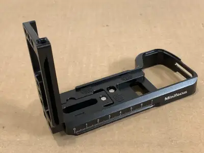Minifocus L-bracket for  Sony A7R III, View more