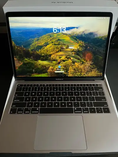 13-inch MacBook Air (2018) – Space Grey • 13-inch Retina Display • 128GB SSD Excellent working condi...