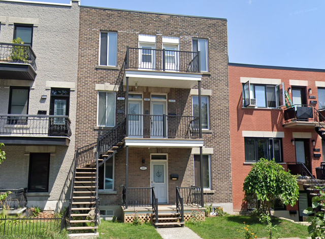 Dispo et Octobre Gratuit ! Super 3 1/2 rénové. 5 electro INCLUS in Long Term Rentals in City of Montréal - Image 9