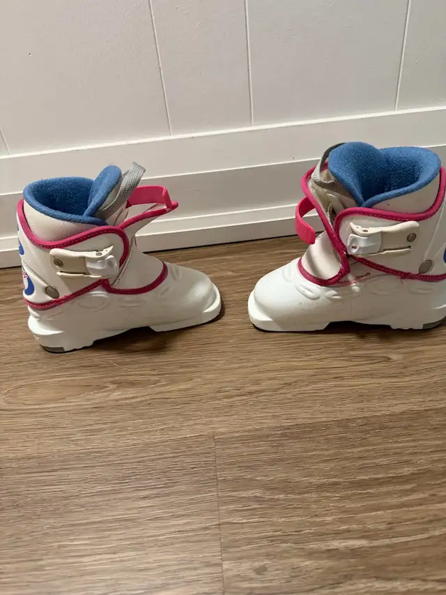 Nordica Kids Ski Boots in Ski in Mississauga / Peel Region - Image 3