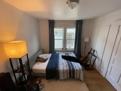 Furnished room for rent in the south end available May 1st. Short or long term! ✅ All utilities incl...