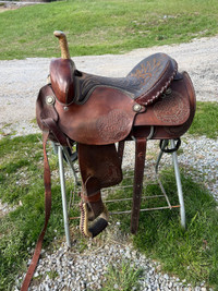English and western saddle 