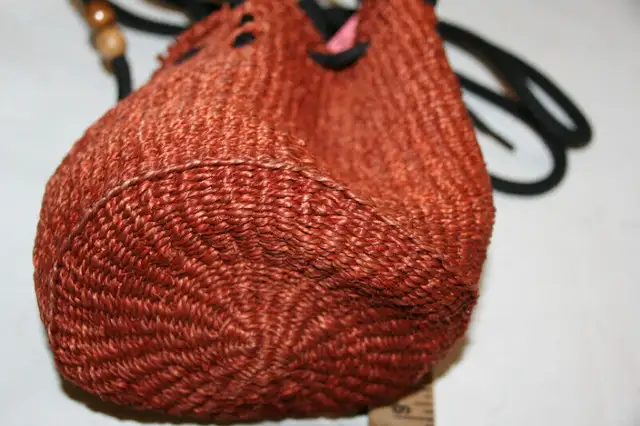 WOVEN PURSE from AFRICA lined with straps 7 x 7" sachel63005668513921121