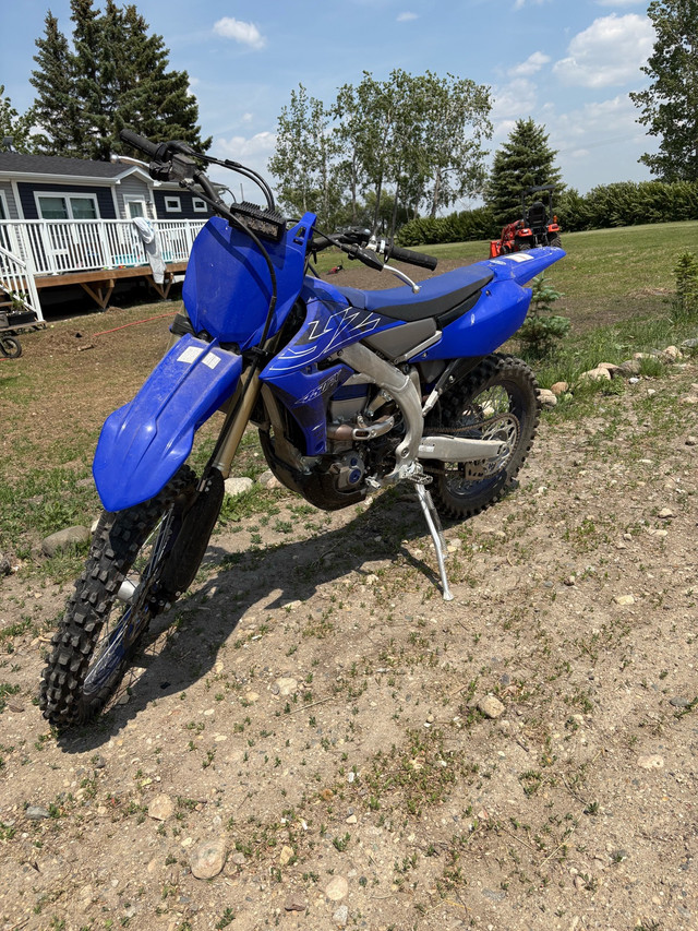 2022 yz 450 fx in Dirt Bikes & Motocross in Regina