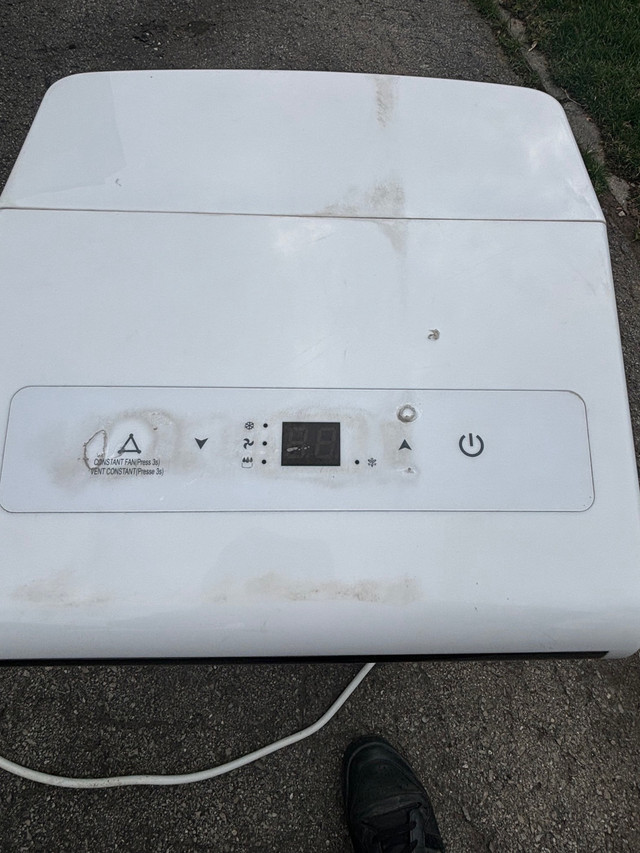 5000btu portable room air conditioner  in Other in Hamilton - Image 3