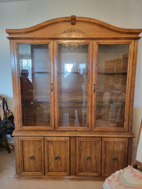 Dining table, 6 chairs & china cabinet