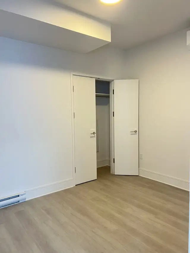 1 Bedroom | 1 Bathroom in Other in City of Montréal - Image 7