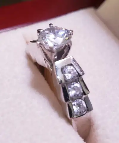 JUST REDUCED FURTHER!! TRY YOUR BEST OFFER! GENUINE DIAMOND NEXUS CUSTOM PIECE! (Diamond Nexus were...