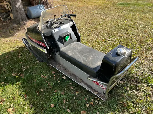 Mercury Snowmobile in Other in Strathcona County - Image 4
