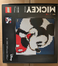 BNIB Lego set Micky Mouse #31202