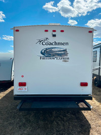 Coachmen 230BH camping trailer