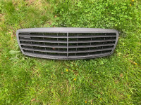 2003-2009 E-class front grille for sale 