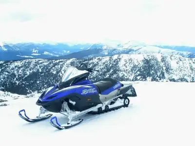 2004 Yamaha SXV Mountain Max 700 – Deep Powder Special A rare opportunity to own a 2004 Yamaha SXV M...