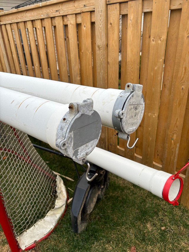 Plumbing pipe carriers  in Other in Hamilton - Image 2