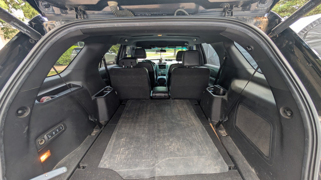 2016 Ford Explorer in Cars & Trucks in Hamilton - Image 3