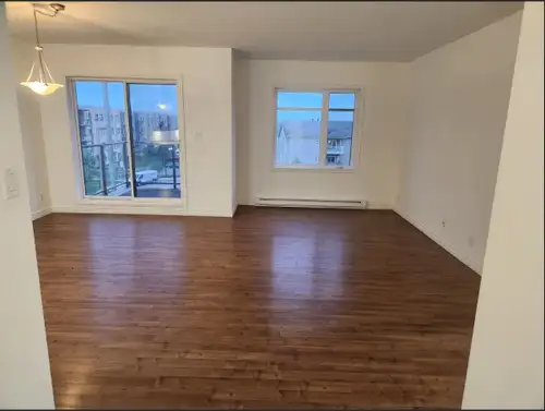 Coup de cœur, spacieux condo 4/2 en plein Lebourgneuf.