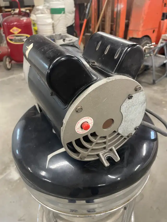 Compressor motor For Sale in Power Tools in Norfolk County - Image 2