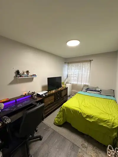 Private Room for Rent – North York | Victoria Park Ave Location: Victoria Park Ave, North York Rent:...