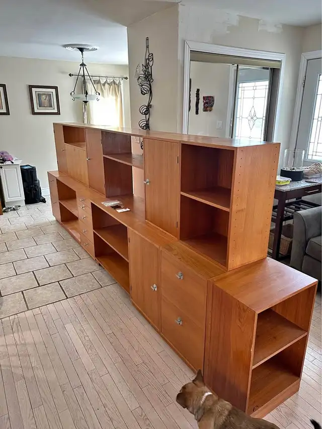 Wall unit in Bookcases & Shelving Units in Kingston - Image 4