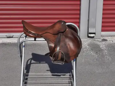 17.5 in used English saddle, View more