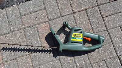 Black & Decker Electric hedge trimmer, View more