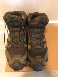 Salomon Forces Xa M9/F11 hiking boot