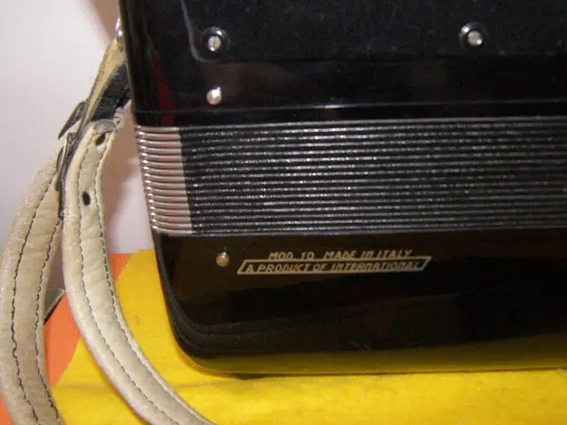 Accordion  LIRA  Made In Italy 120 Bass in Arts & Collectibles in Edmonton - Image 10