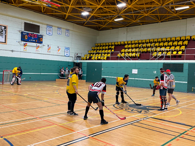 Ligue de Hockey Cosom à Montréal Embauche Arbitres & Marqueurs dans Équipes sportives  à Ville de Montréal - Image 4