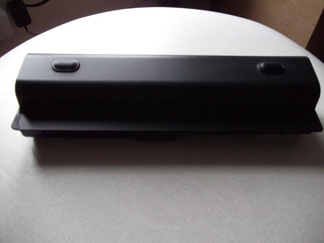 Original HP laptop battery 12 cel. in Other in City of Toronto