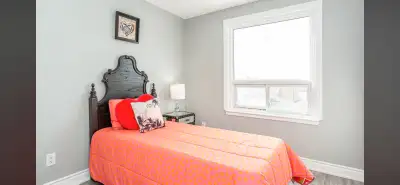Room for rent sharing and private near Westwood mall Gurughar Malton Bus station front of house just...