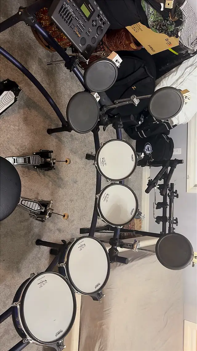 roland td 10 in Drums & Percussion in Oshawa / Durham Region - Image 8