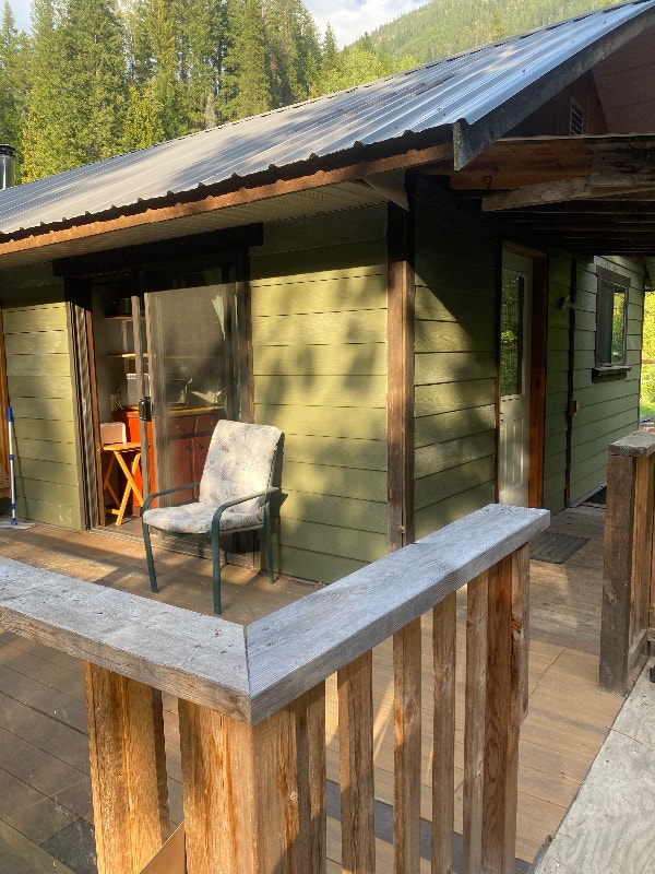 Creekside self contained apt for rent close to Castlegar Long Term