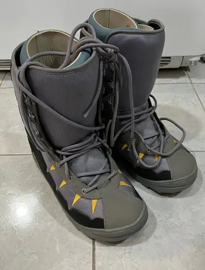 Burton Snowboard Boots + Bindings – Beginner Setup (Size 13), View more