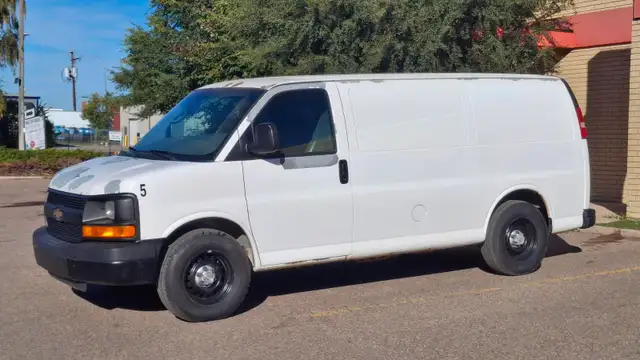2006 Chevrolet Express Cargo Van