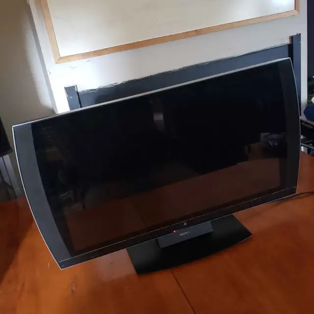 Sony 3D Gaming Monitor with WORKING glasses (3D TV) in TVs in Ottawa - Image 4