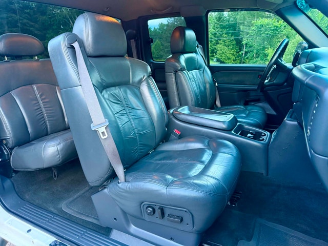 2002 Chevrolet Silverado 2500 HD Duramax Diesel 4X4 — photo 4