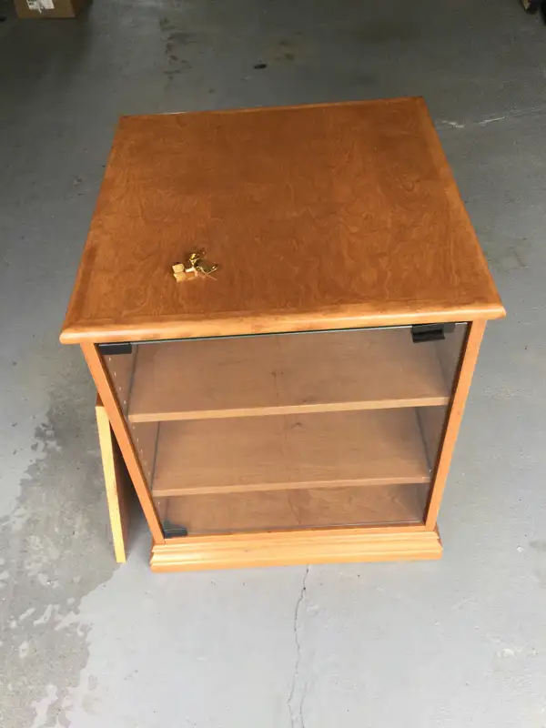 Beau meuble de rangement en érable in Multi-item in Thetford Mines - Image 2