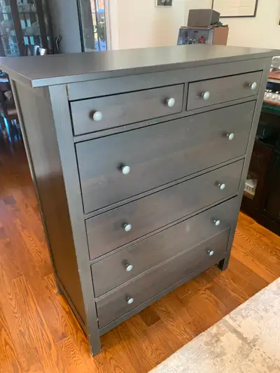 IKEA hemnes dresser + 6 drawers, View more