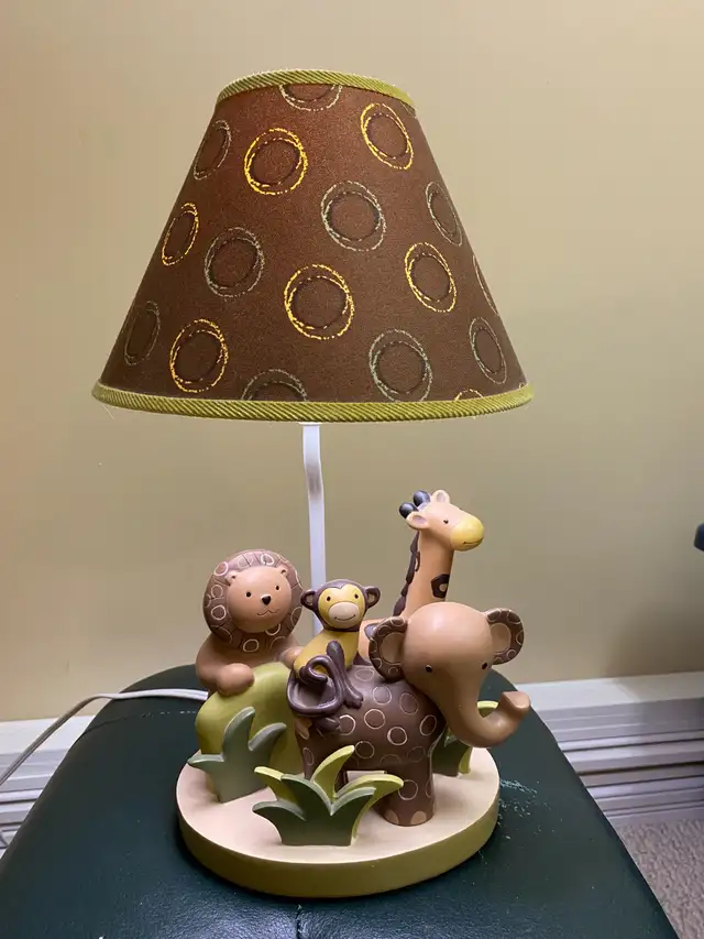 Lambs & Ivy Safari Lamp in Other in Guelph - Image 4